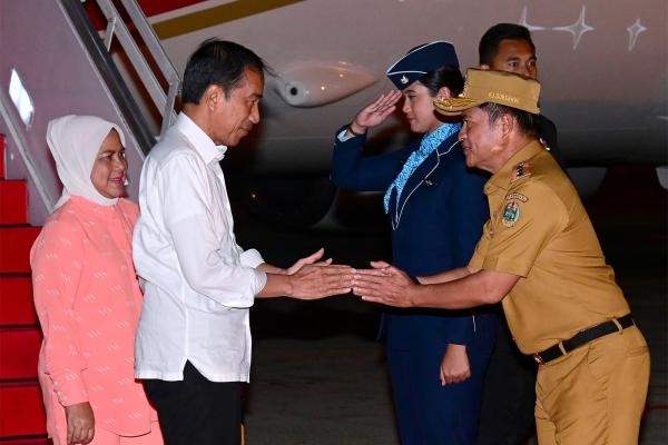 Pj Gubernur Sumut Sambut Kedatangan Presiden di Kualanamu